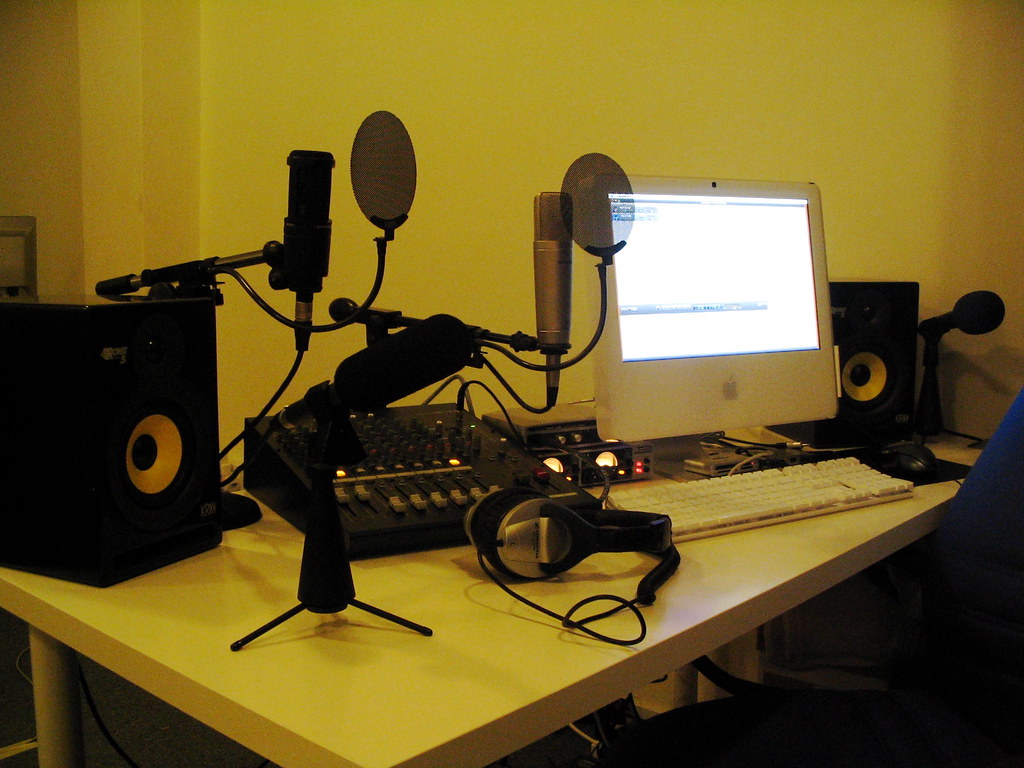 Best Survival Podcasts Featured Image